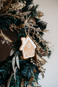 Gingerbread House Decoration