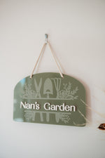 Load image into Gallery viewer, Garden Sign - Garden Tools Design
