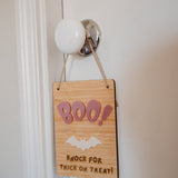 Please knock Hanger