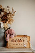 Load image into Gallery viewer, Easter Crate Plaque - Vintage
