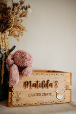 Load image into Gallery viewer, Easter Crate Plaque - Vintage
